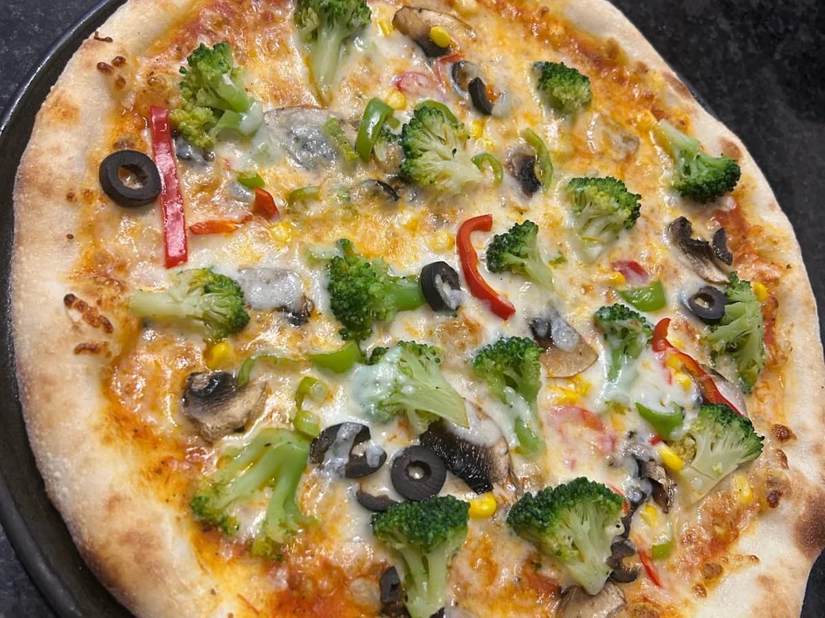 Sebzeli Pizza