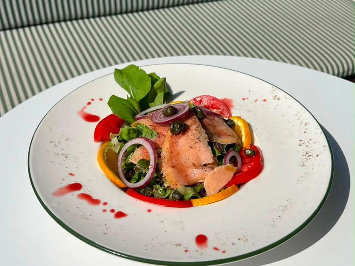 Somon Füme Salata