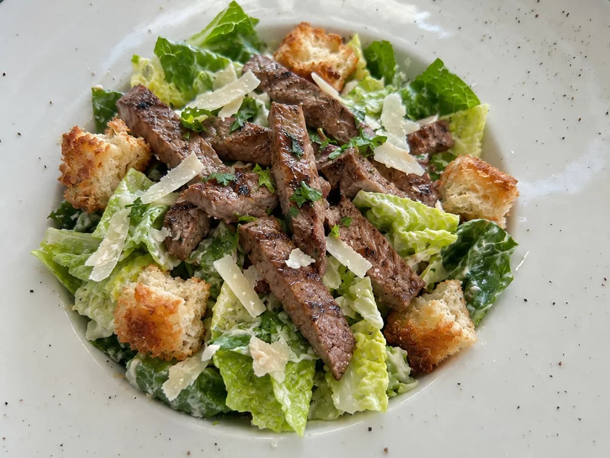Steak Sezar Salata